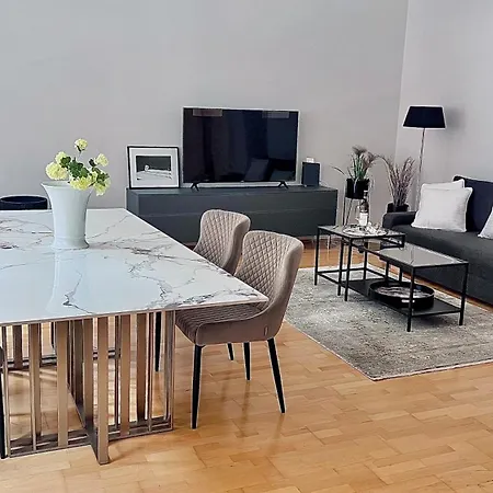 Apartment 90qm Designerwohnung Mit Kueche Und Jacuzzi In Do-city Dortmund