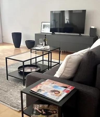 90qm Designerwohnung Mit Kueche Und Jacuzzi In Do-city Apartment Dortmund